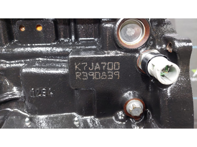 Двигатель 1.4 8V K7J700, 7701472383 Dacia Nissan Renault Двигатель 1.4 8V K7J700, 7701472383 Dacia Nissan Renault